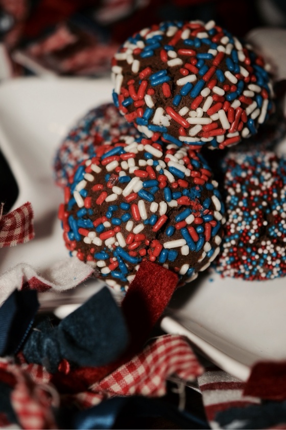 4th of July Chocolate Sprinkle Cookies | Faith, Hope, Love, and Luck Survive Despite a Whiskered Accomplice